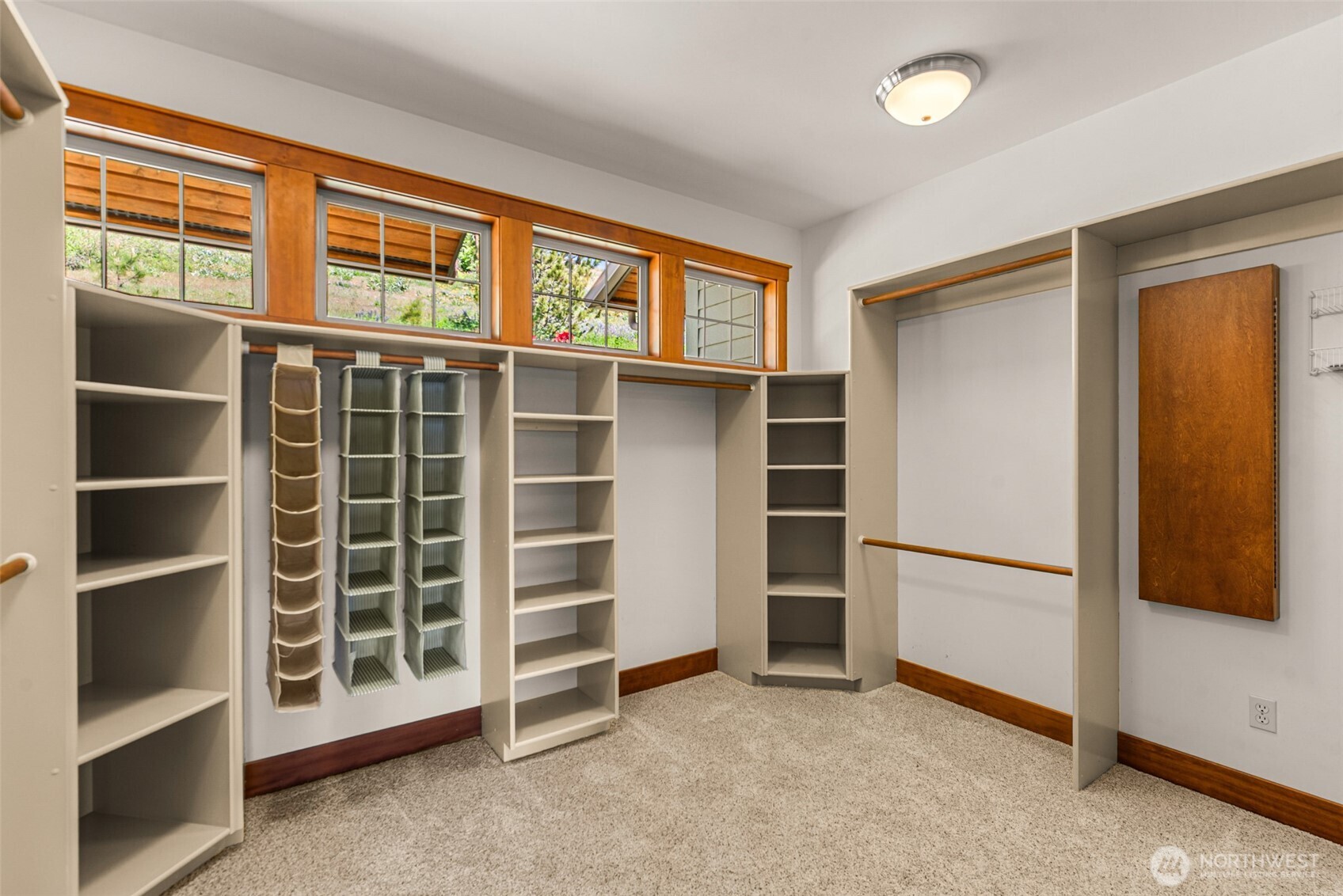 10665 North Road , Leavenworth, WA 98826
