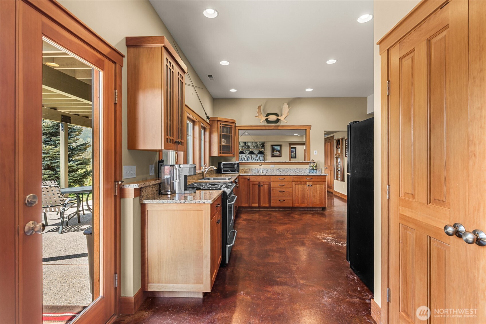 10665 North Road , Leavenworth, WA 98826
