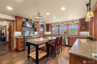 10665 North Road , Leavenworth, WA 98826 - Photo 8