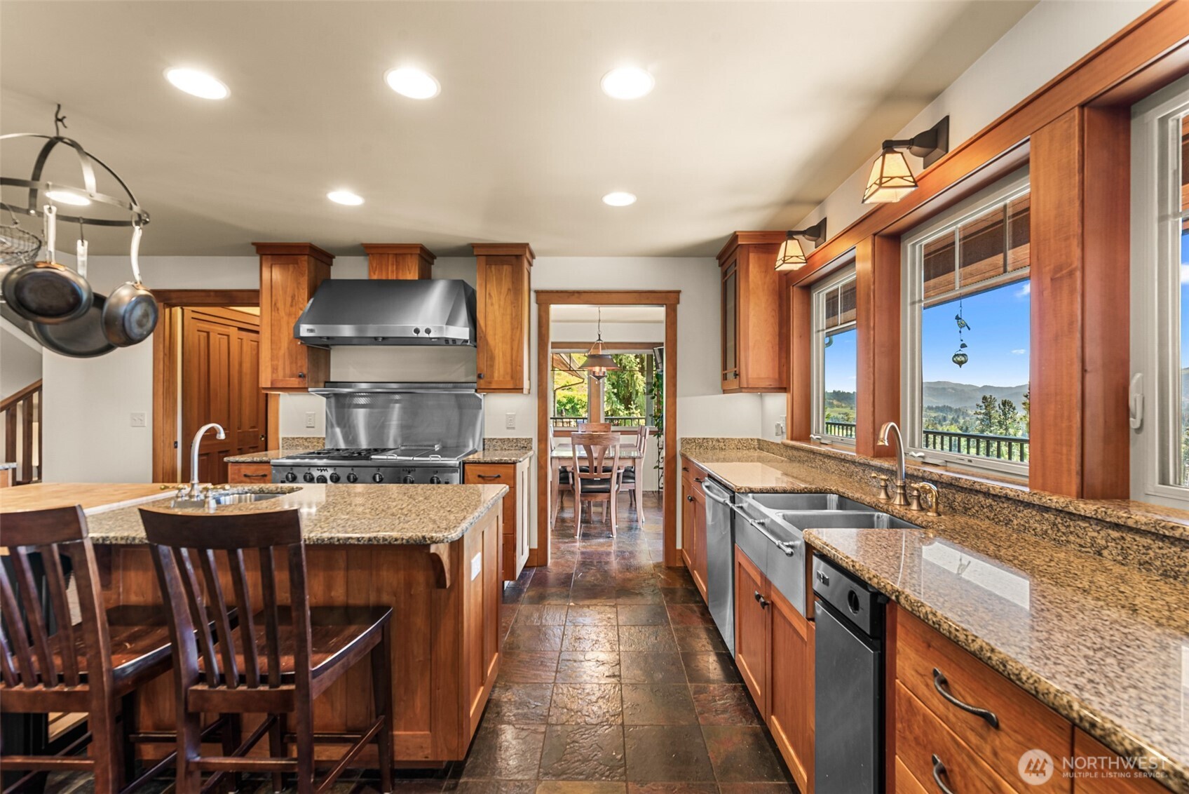 10665 North Road , Leavenworth, WA 98826