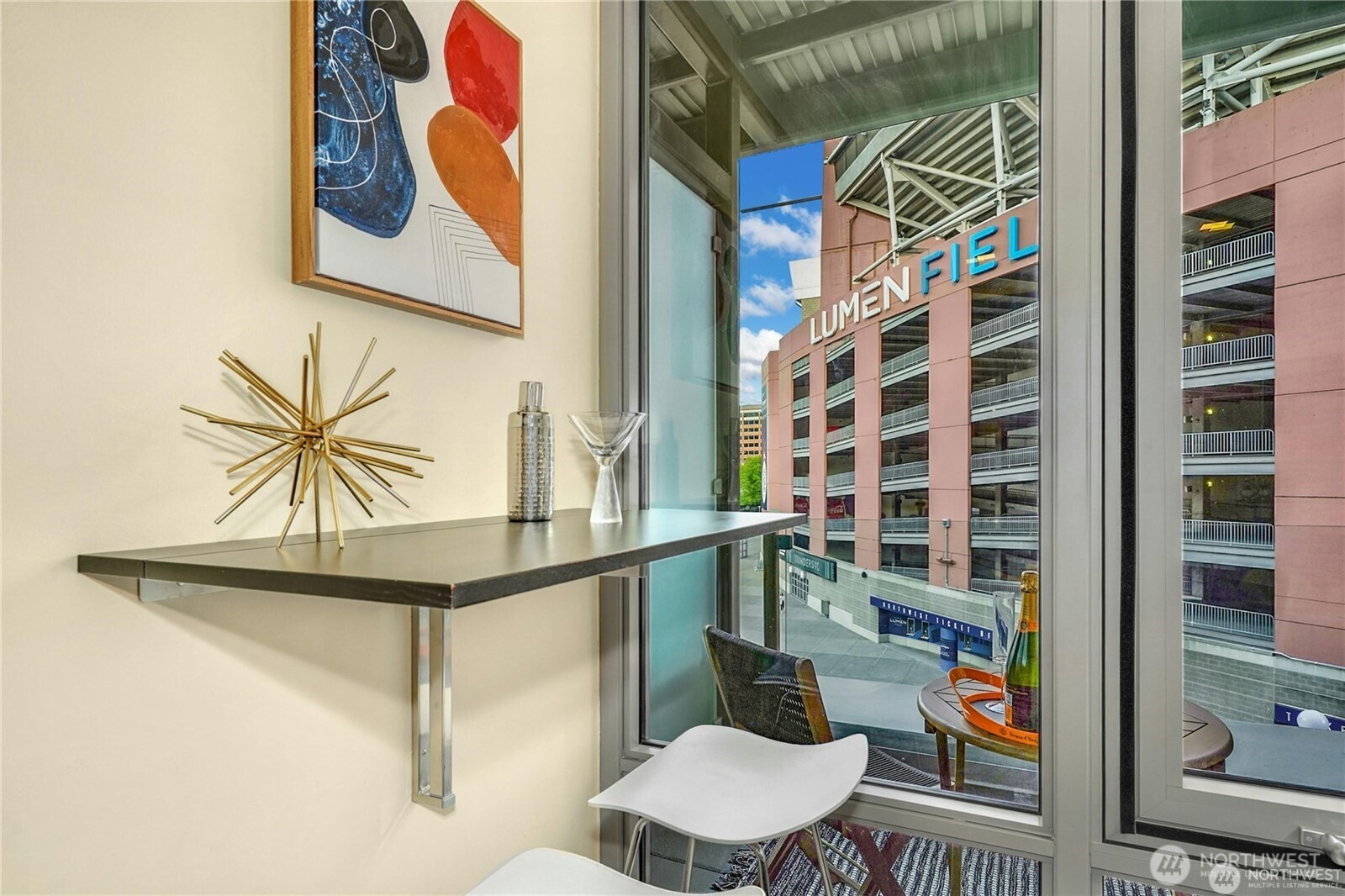 590 1st Avenue S #512, Seattle, WA 98104