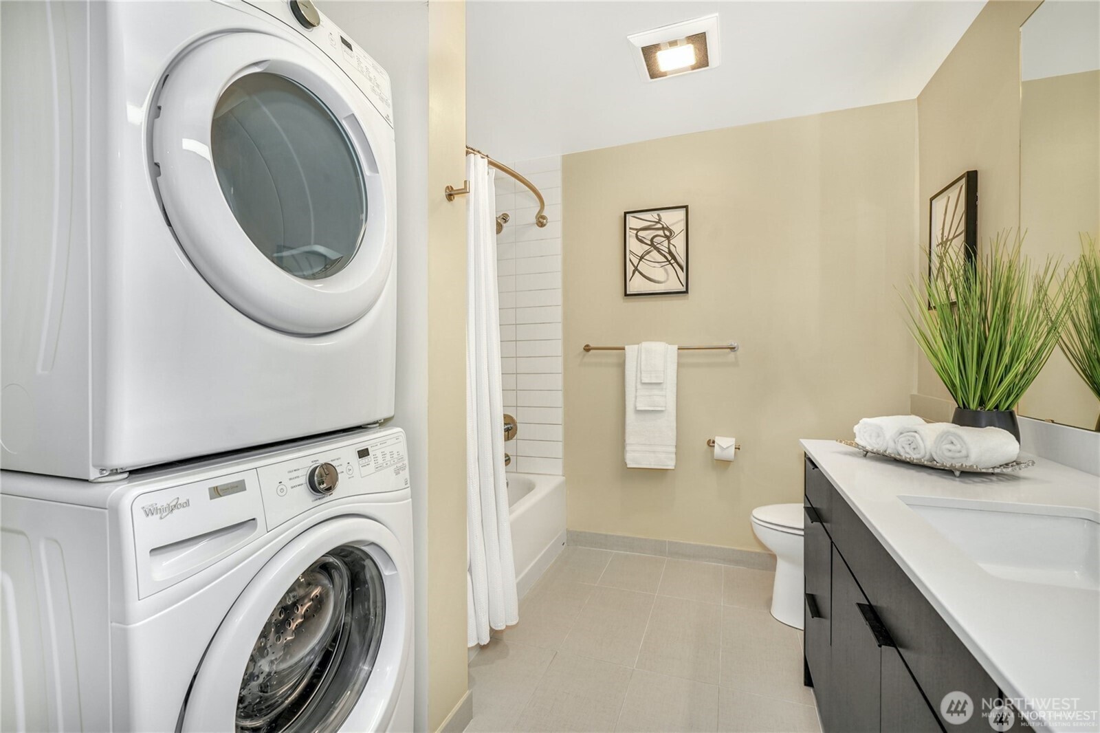 590 1st Avenue S #512, Seattle, WA 98104