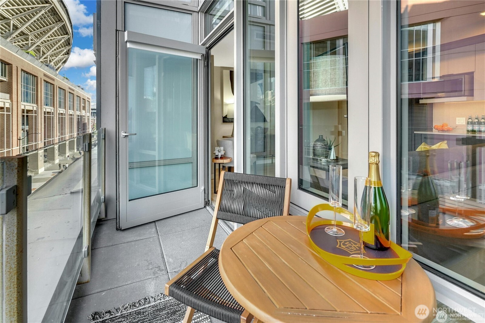 590 1st Avenue S #512, Seattle, WA 98104