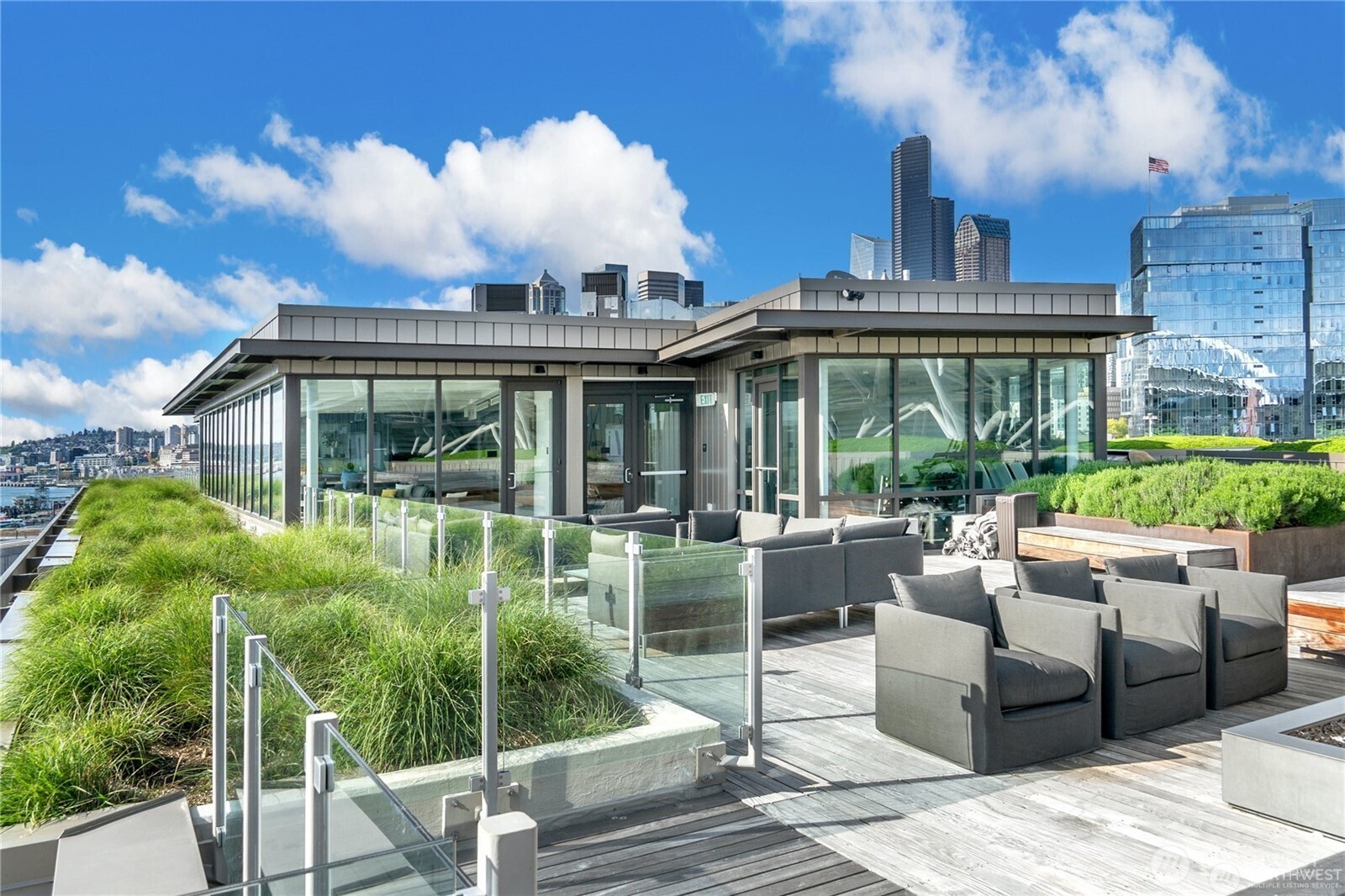 590 1st Avenue S #512, Seattle, WA 98104
