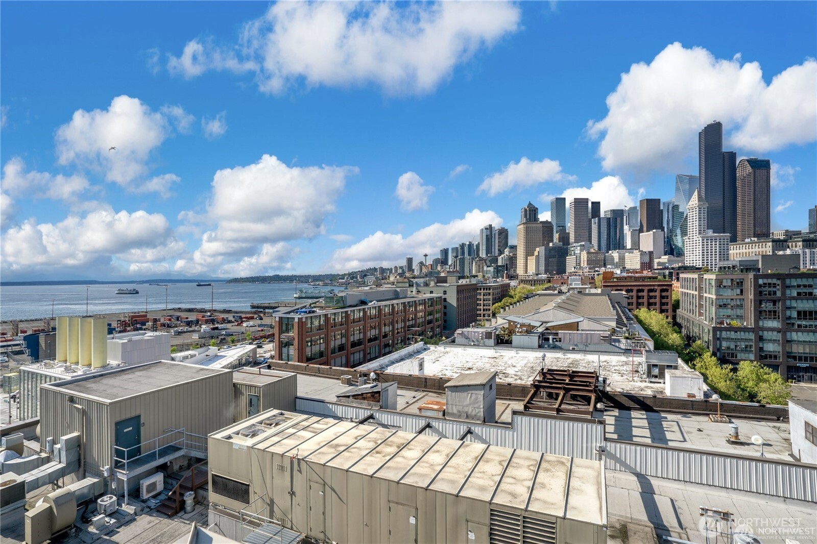 590 1st Avenue S #512, Seattle, WA 98104