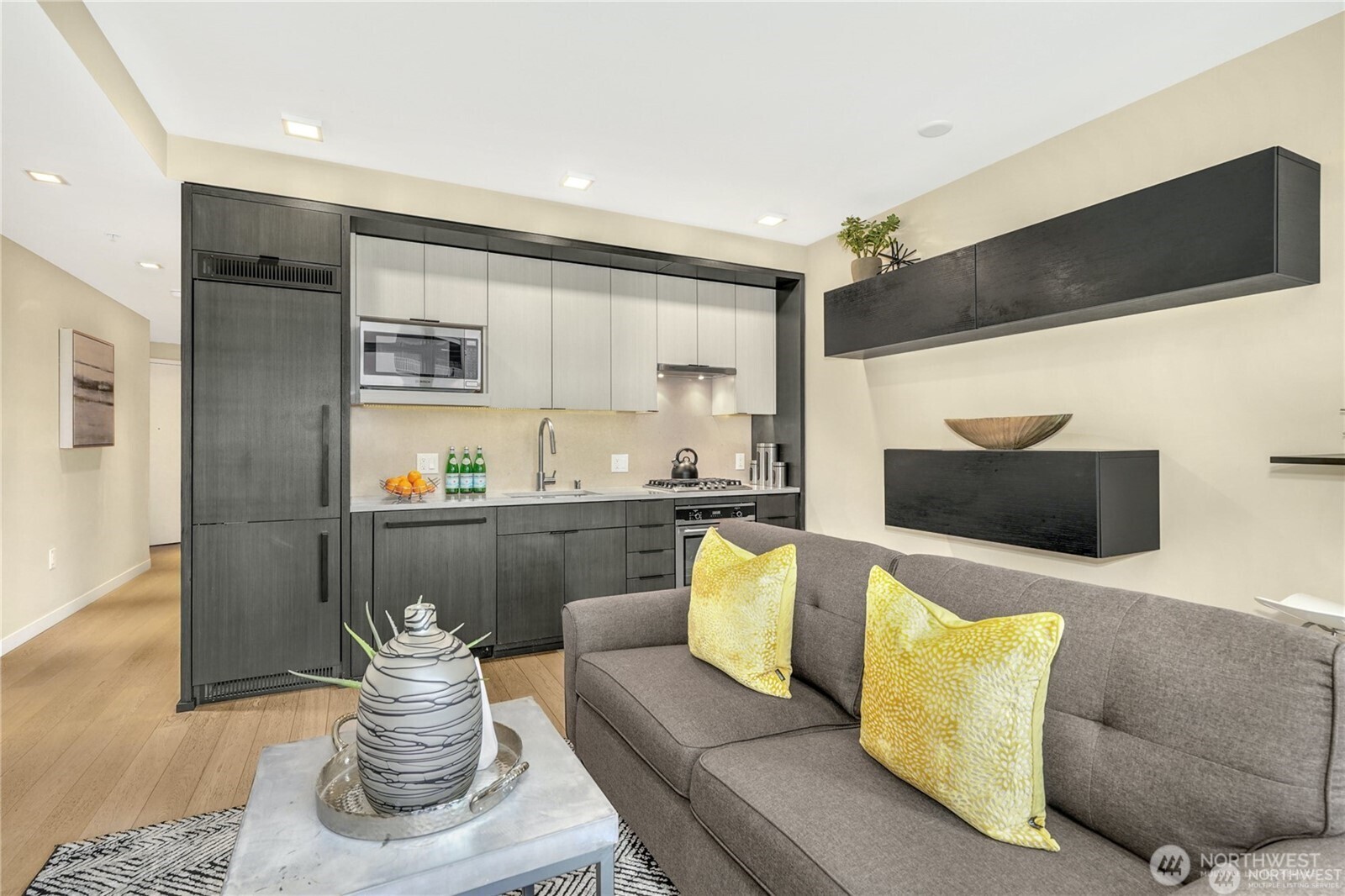 590 1st Avenue S #512, Seattle, WA 98104