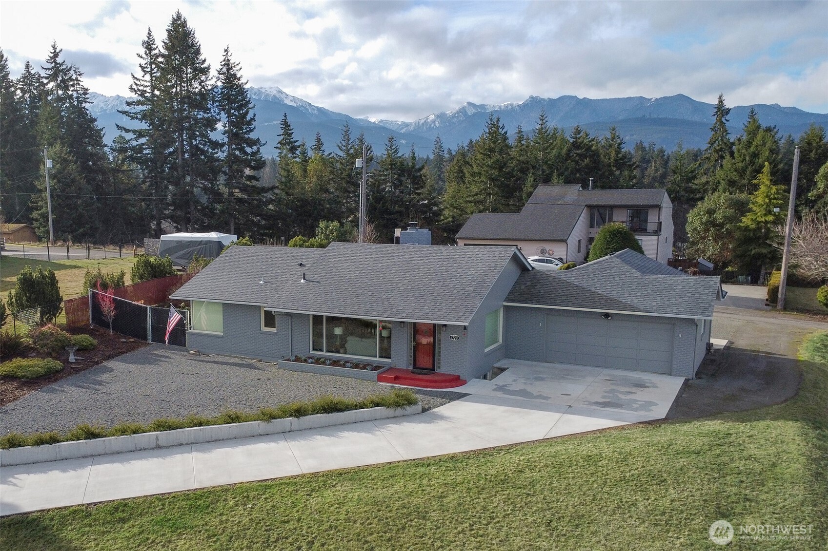 1720 W 8th Street , Port Angeles, WA 98363