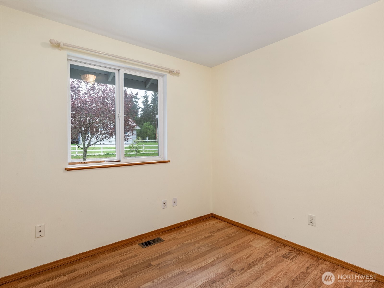 5293 Bounty Loop , Freeland, WA 98249