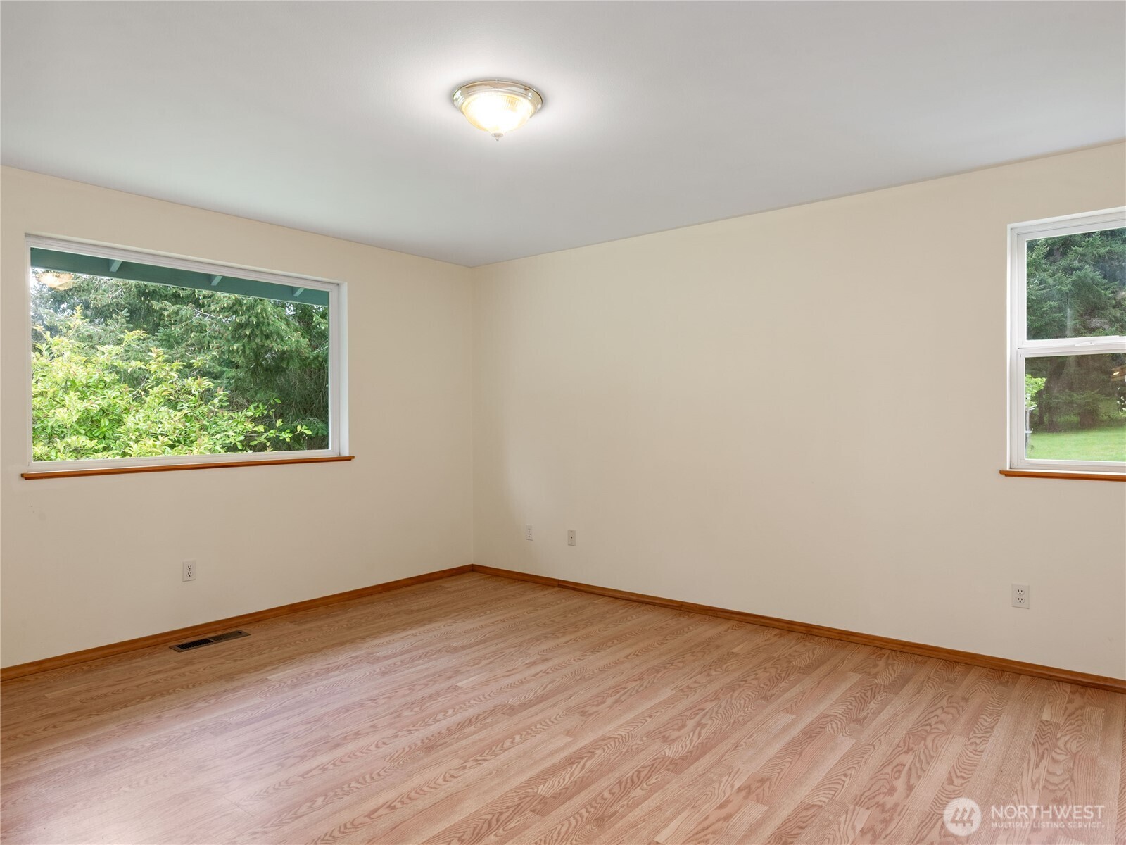 5293 Bounty Loop , Freeland, WA 98249