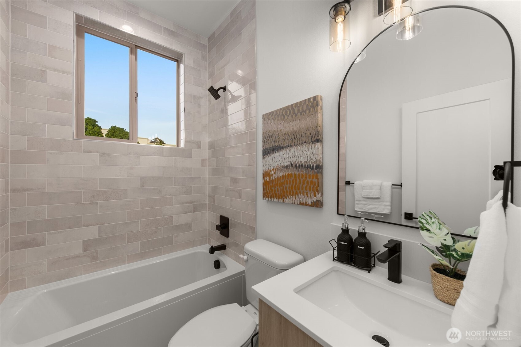 1203 B N Allen Place , Seattle, WA 98103