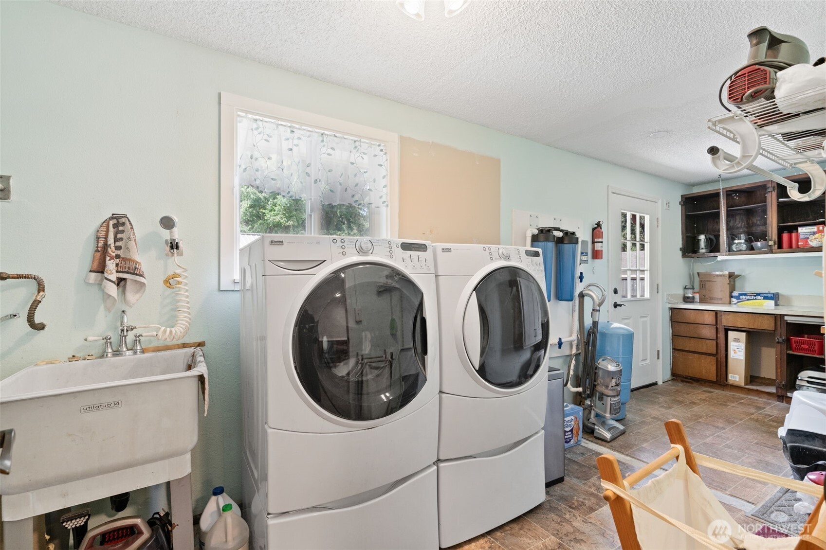 19147 Loganberry Street SW, Rochester, WA 98579