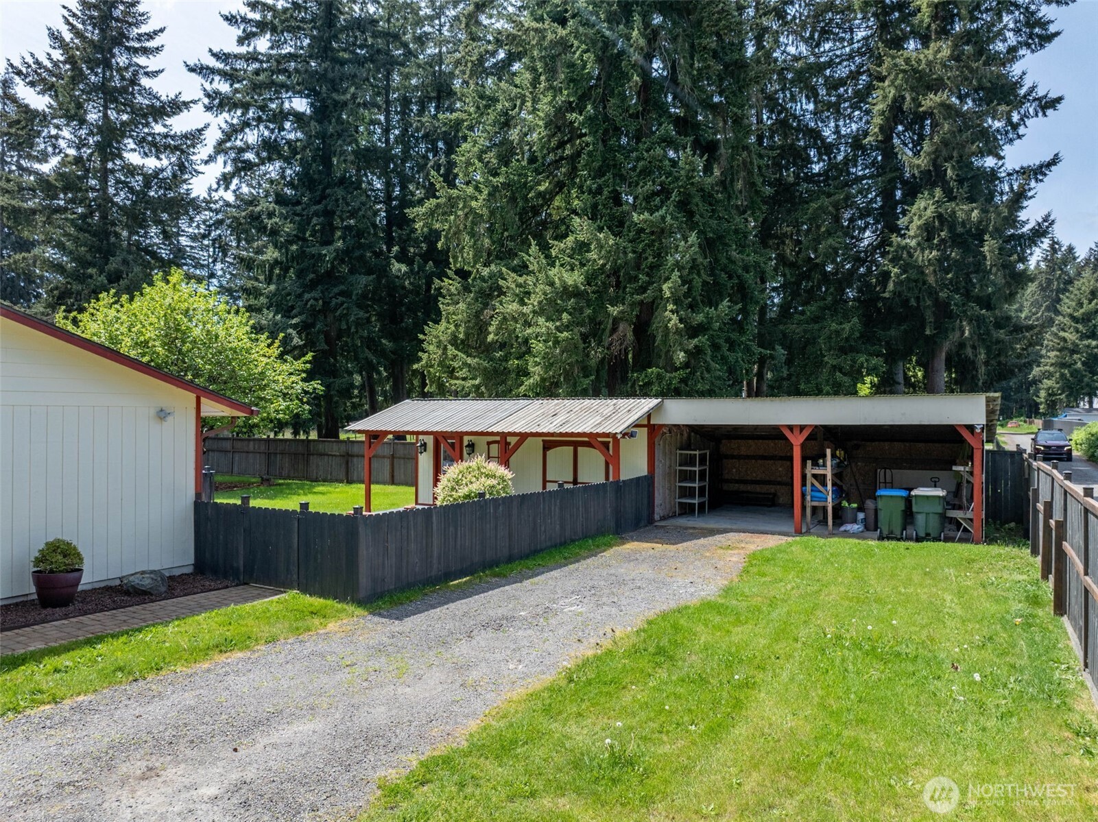 19147 Loganberry Street SW, Rochester, WA 98579