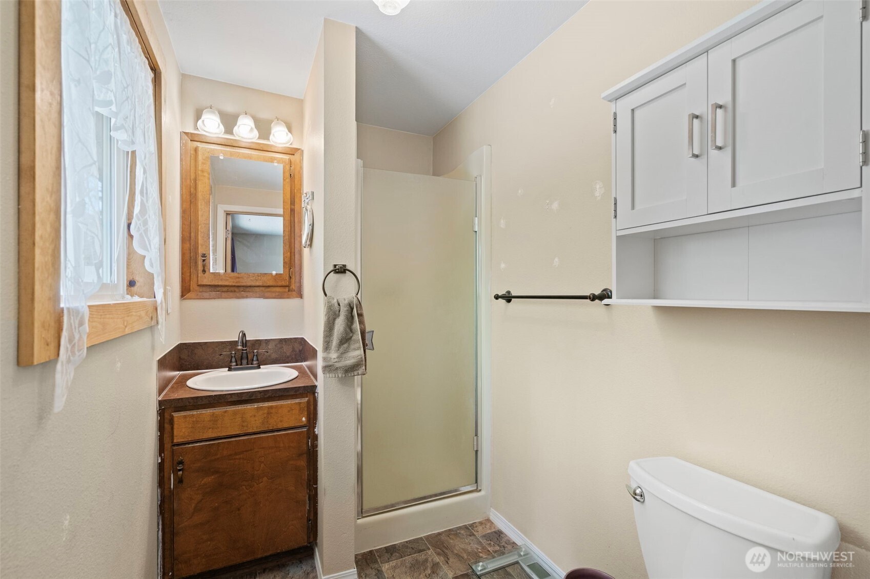 19147 Loganberry Street SW, Rochester, WA 98579