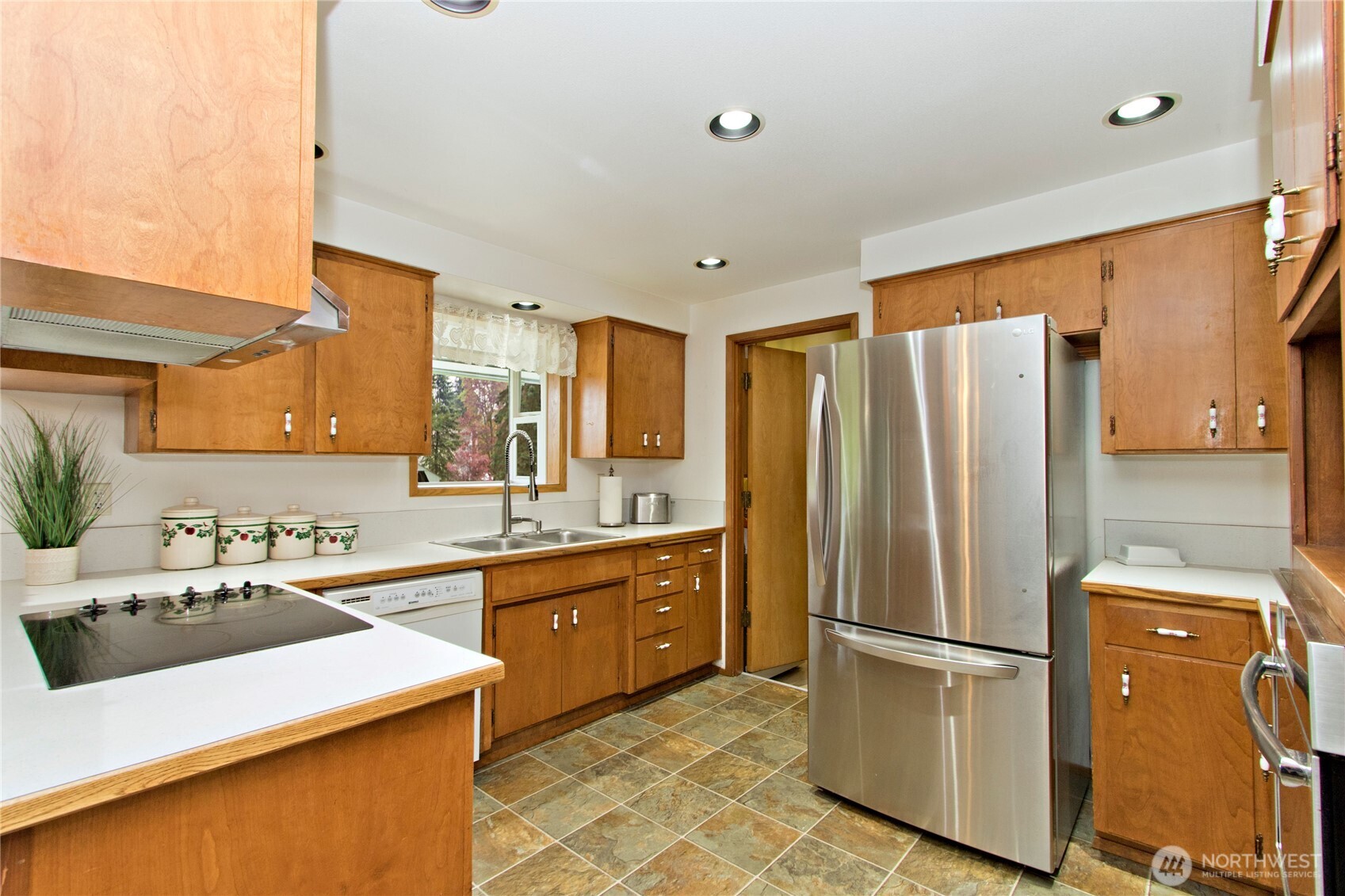 25040 180th Avenue SE, Kent, WA 98042