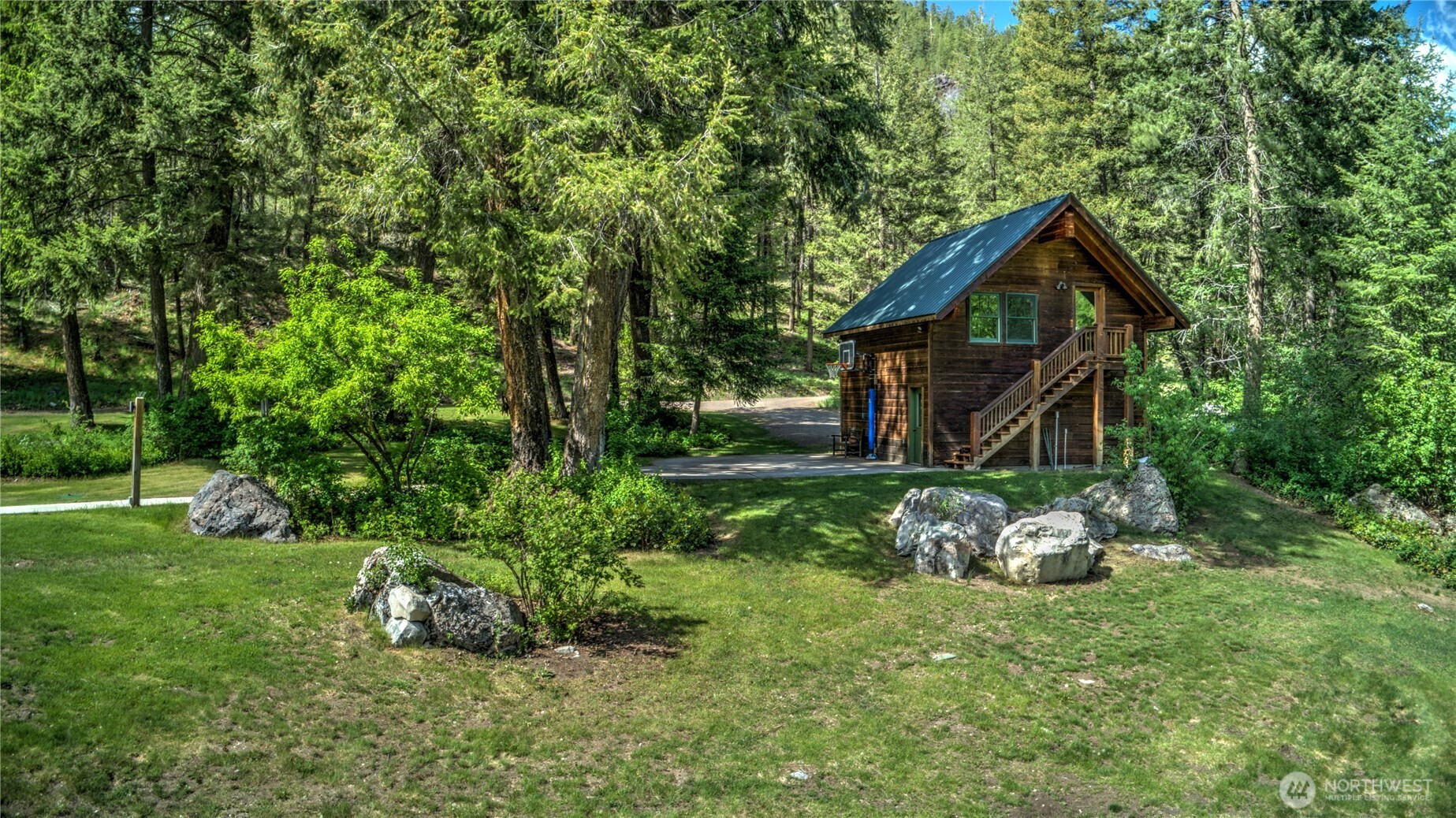 19 A and B Two Rivers Road , Mazama, WA 98833