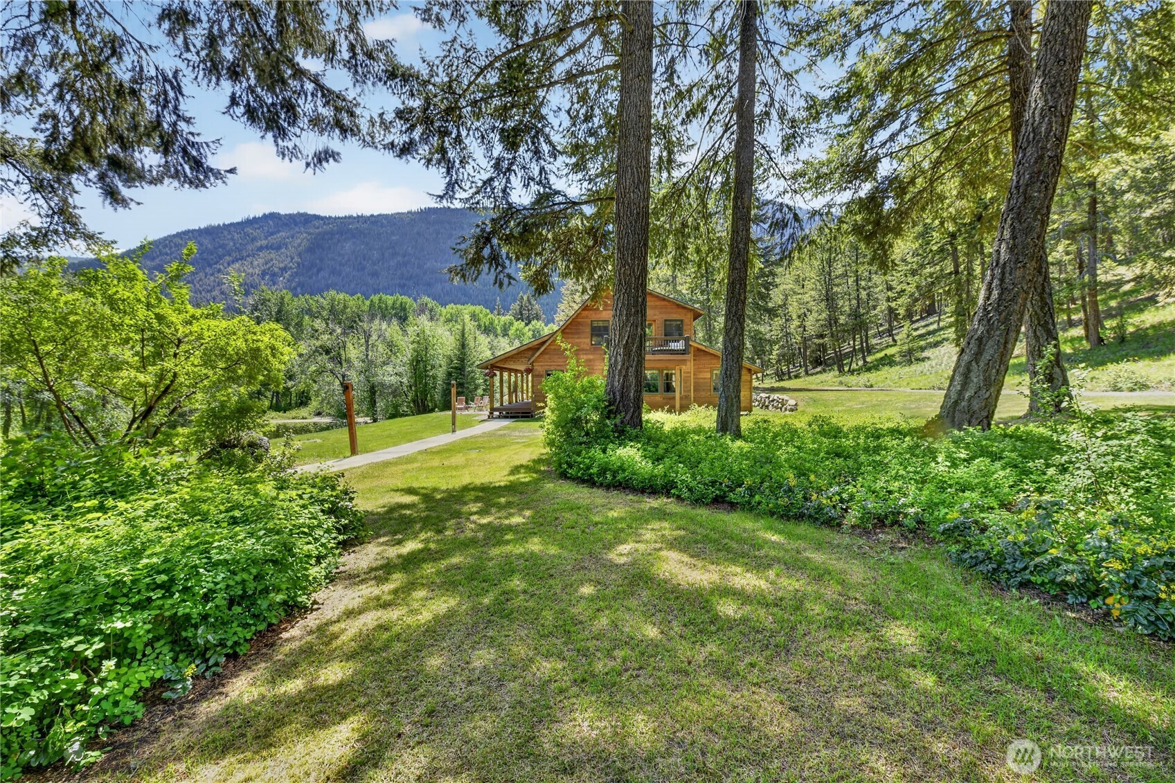 19 A and B Two Rivers Road , Mazama, WA 98833