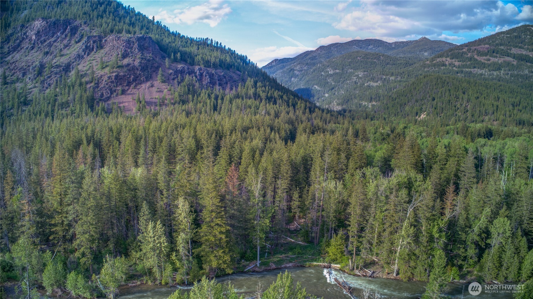 19 A and B Two Rivers Road , Mazama, WA 98833