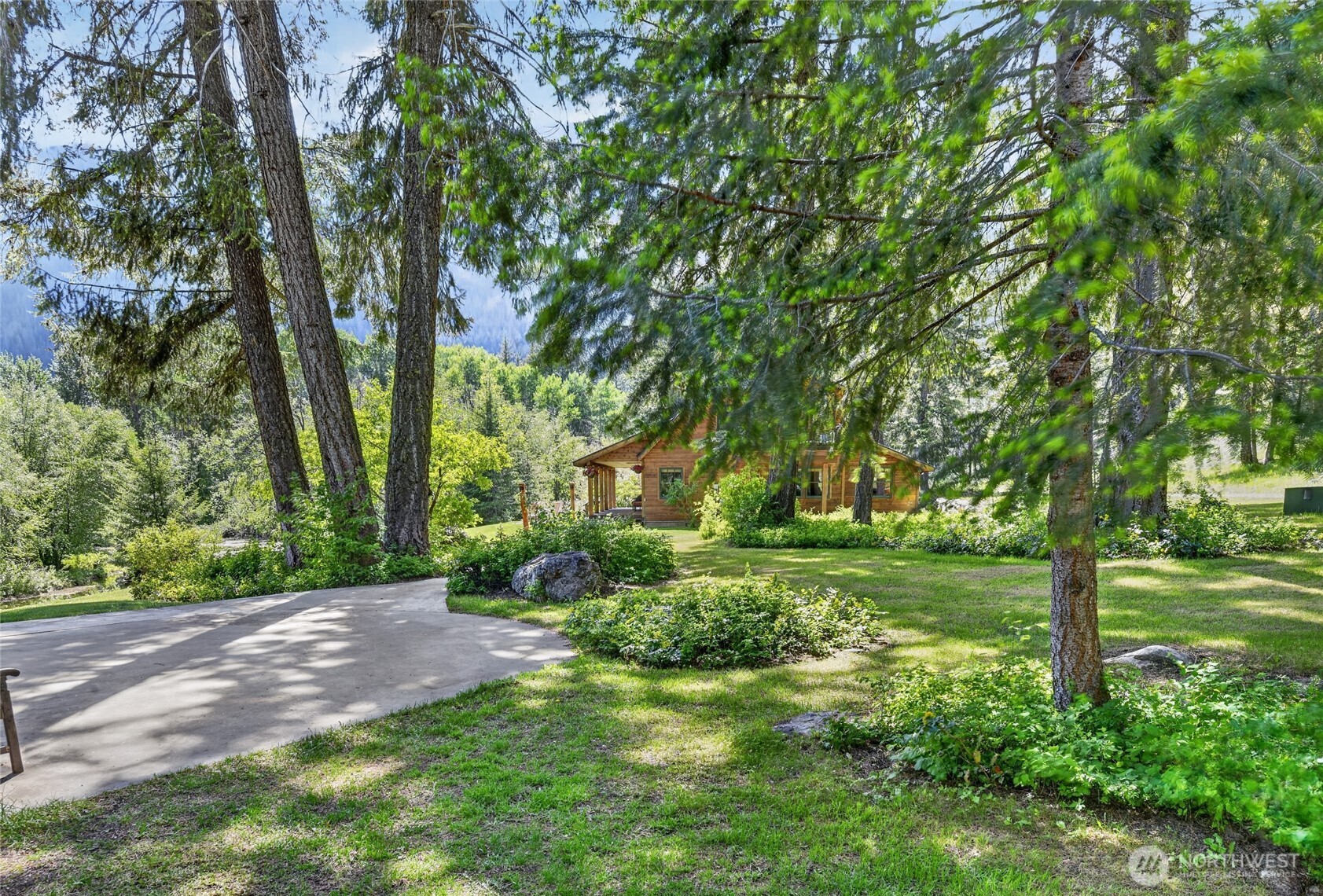 19 Two Rivers Road , Mazama, WA 98833