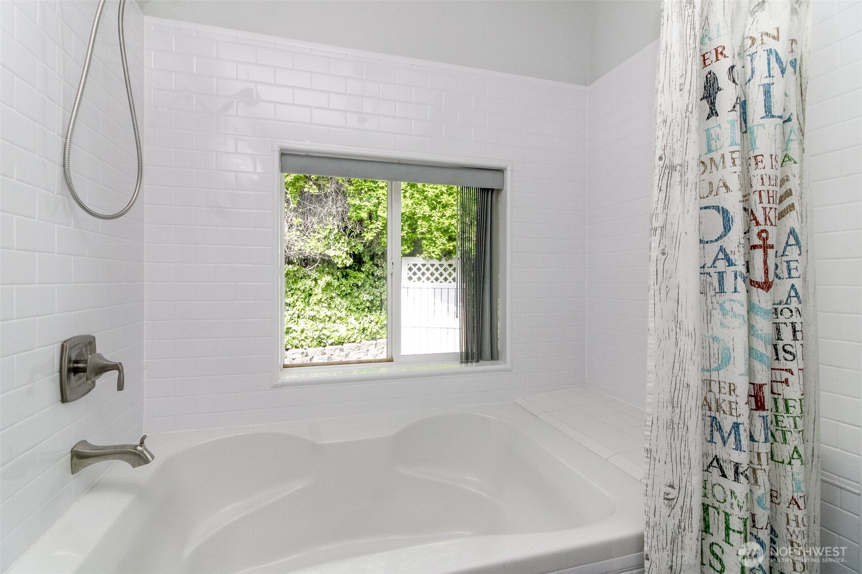 4501 S 372nd Pl , Auburn, WA 98001