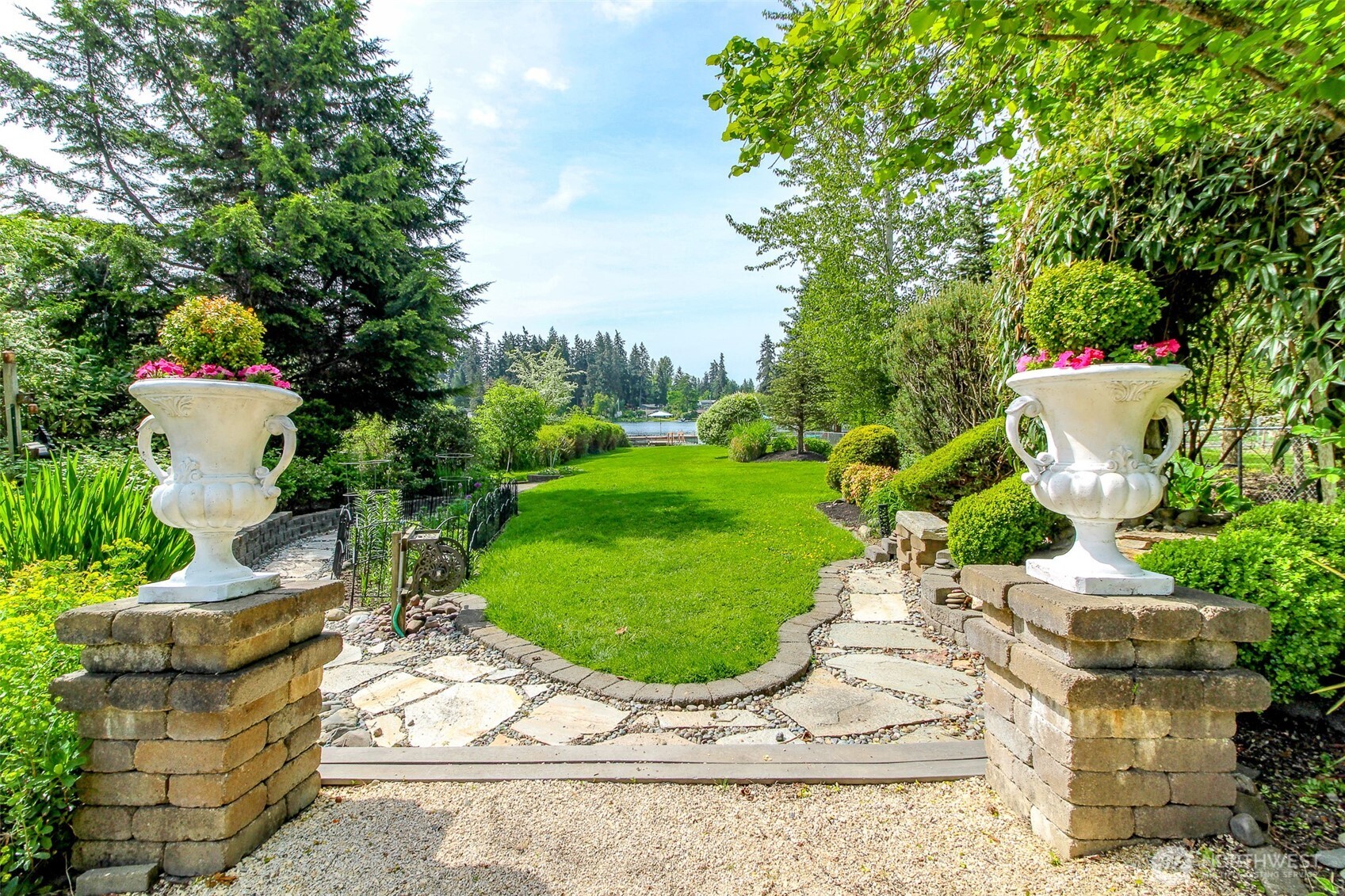 4501 S 372nd Pl , Auburn, WA 98001