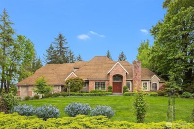 26207 NE 34th Street , Redmond, WA 98053