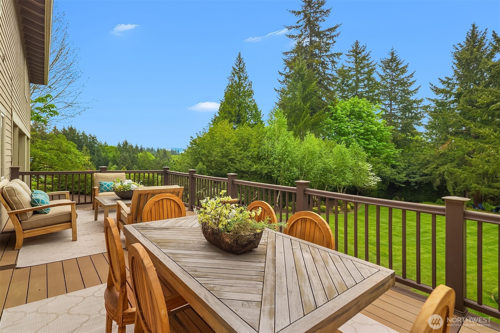 26207 NE 34th Street , Redmond, WA 98053
