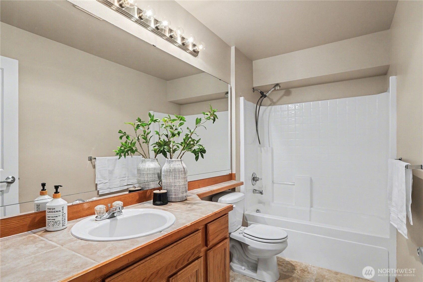 15611 18th Avenue W #G203, Lynnwood, WA 98087