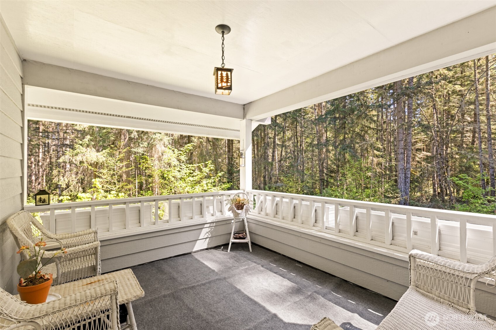 516 Gellor Road , Port Angeles, WA 98362