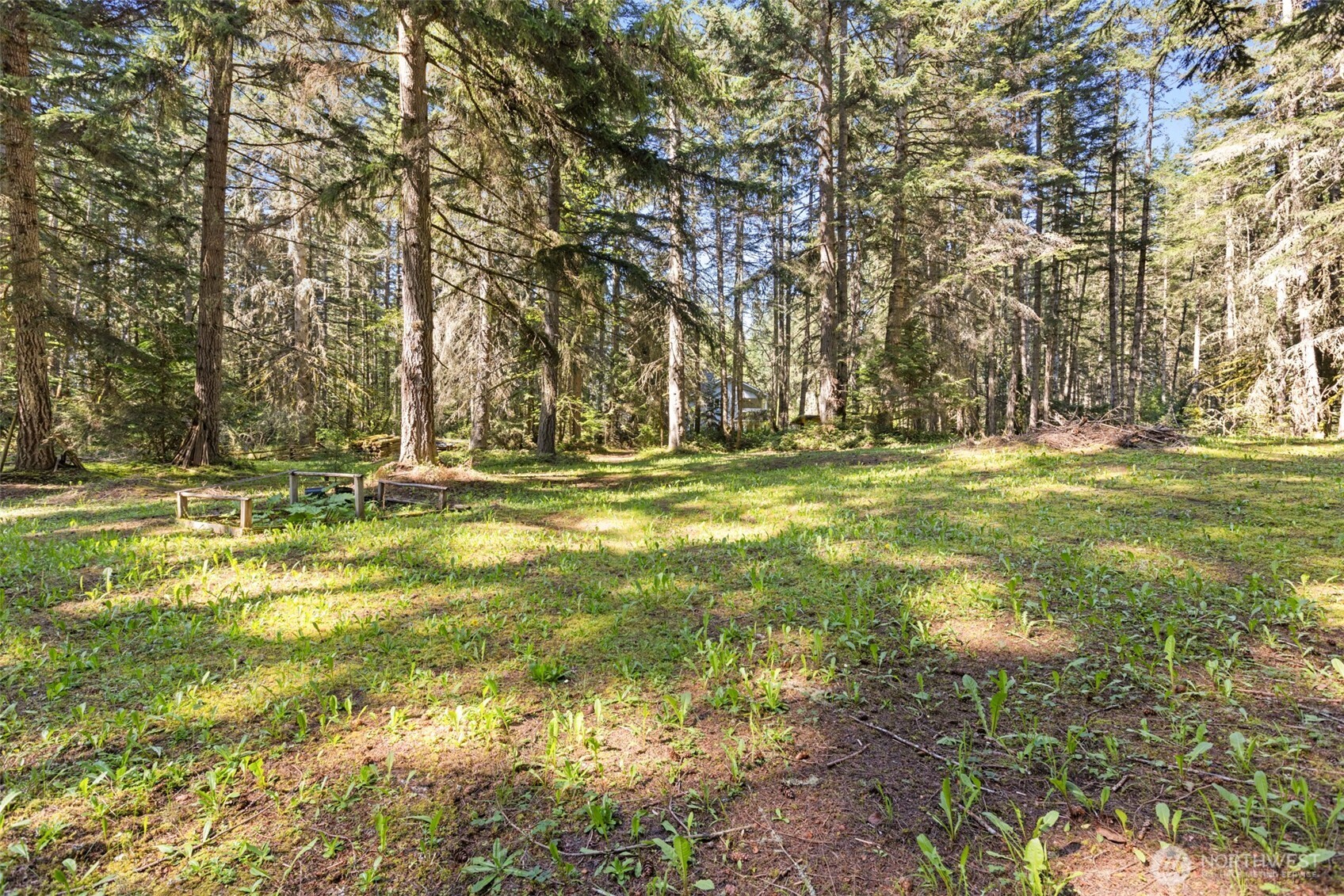 516 Gellor Road , Port Angeles, WA 98362