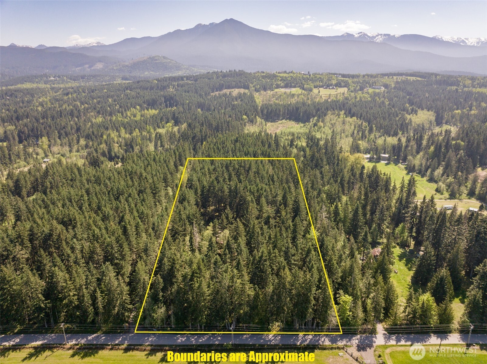 516 Gellor Road , Port Angeles, WA 98362