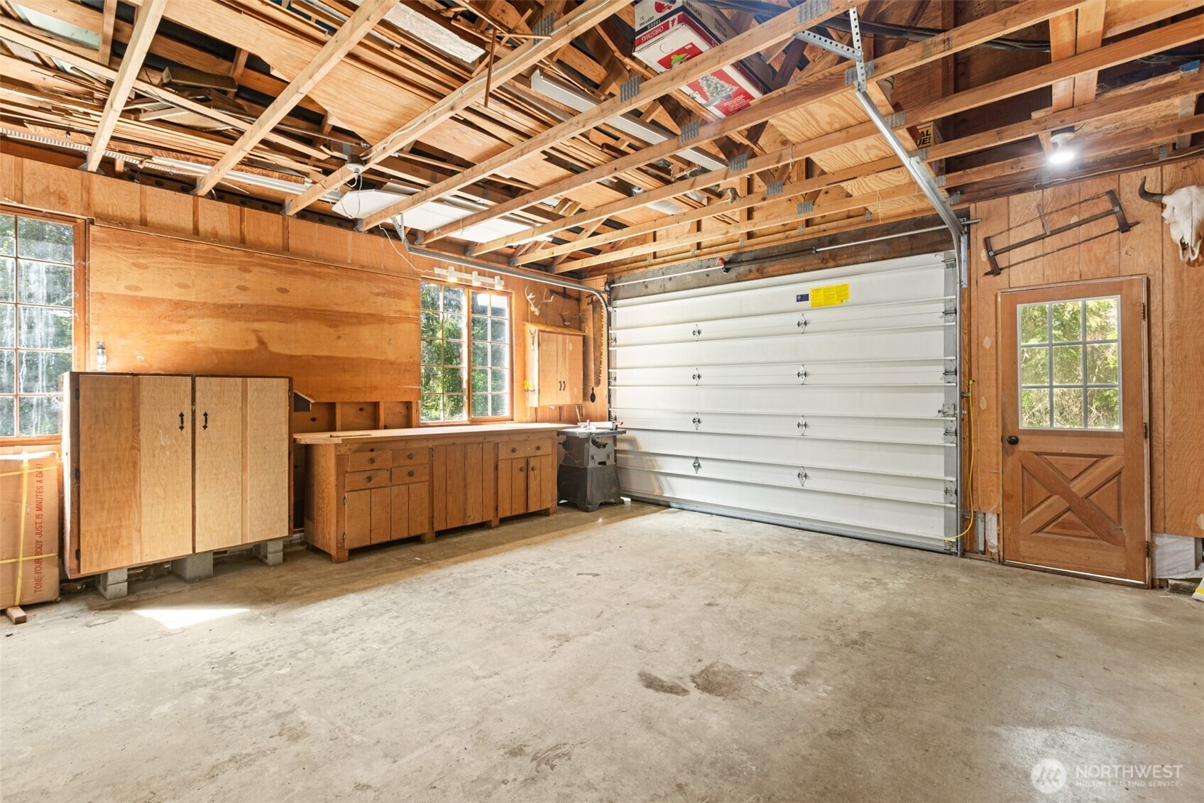 516 Gellor Road , Port Angeles, WA 98362
