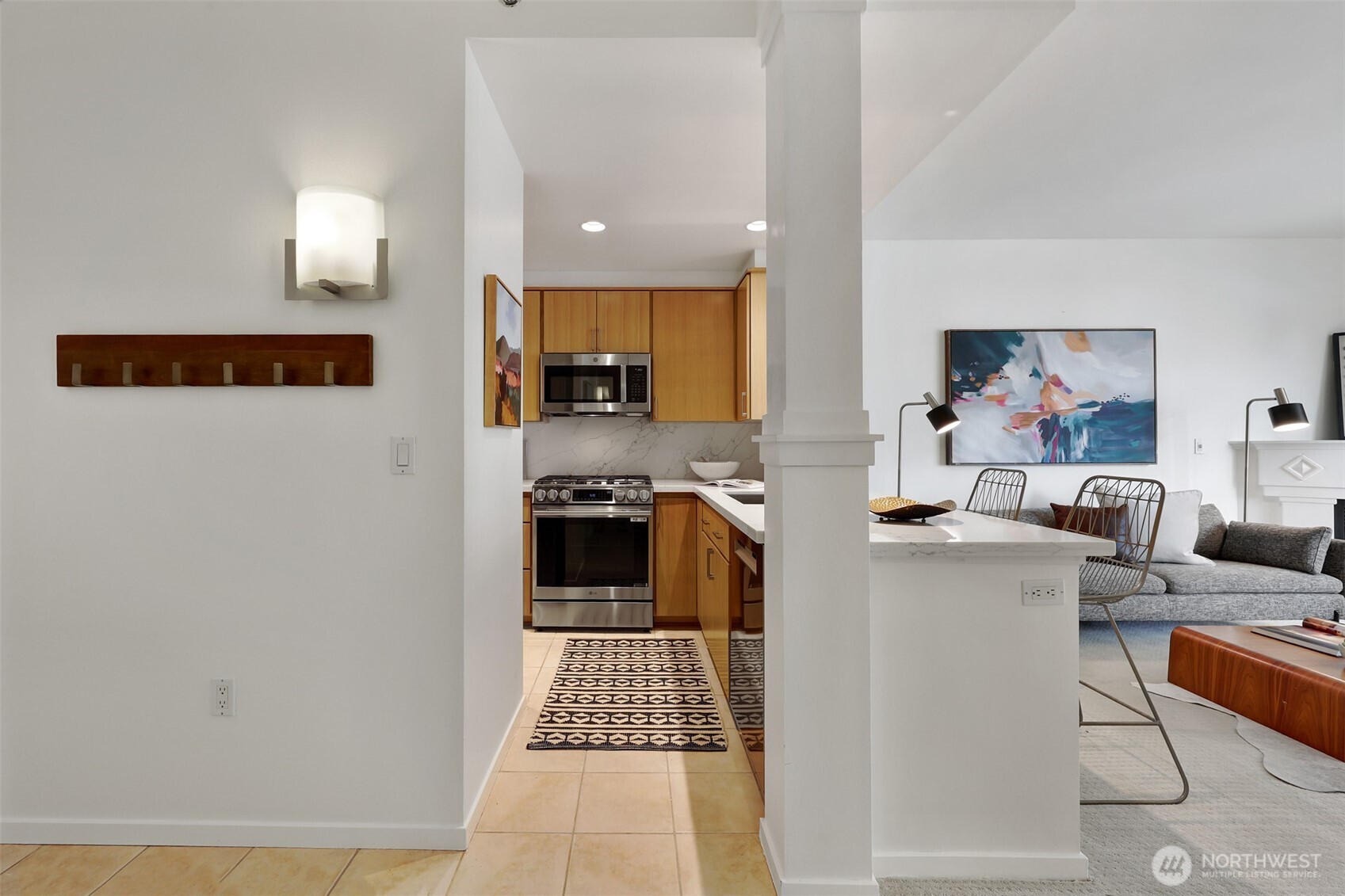 2801 1st Avenue #412, Seattle, WA 98121