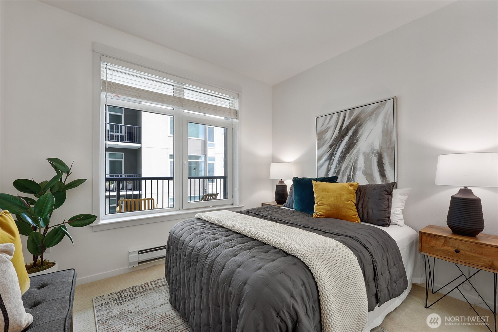 2801 1st Avenue #412, Seattle, WA 98121
