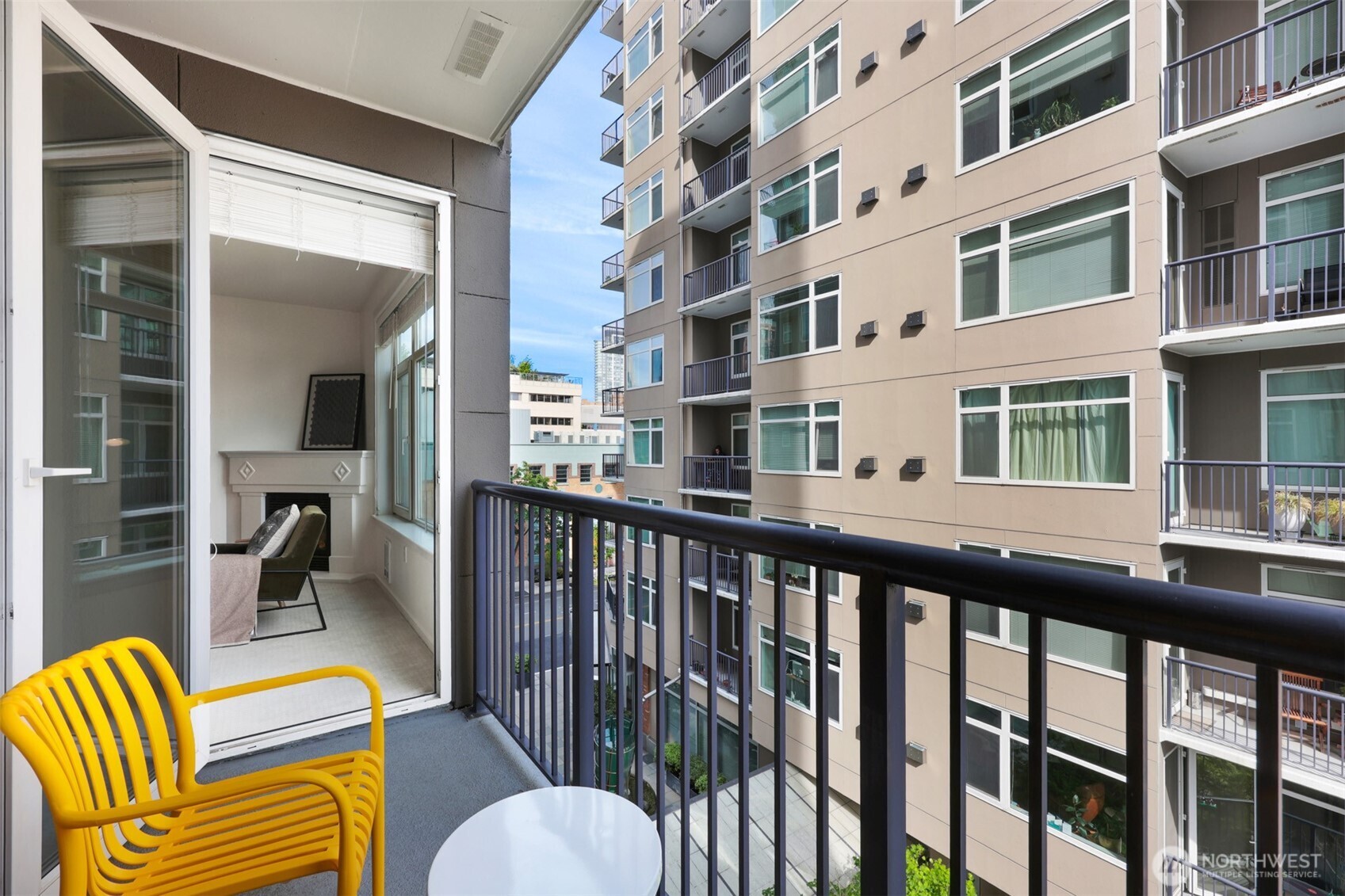 2801 1st Avenue #412, Seattle, WA 98121