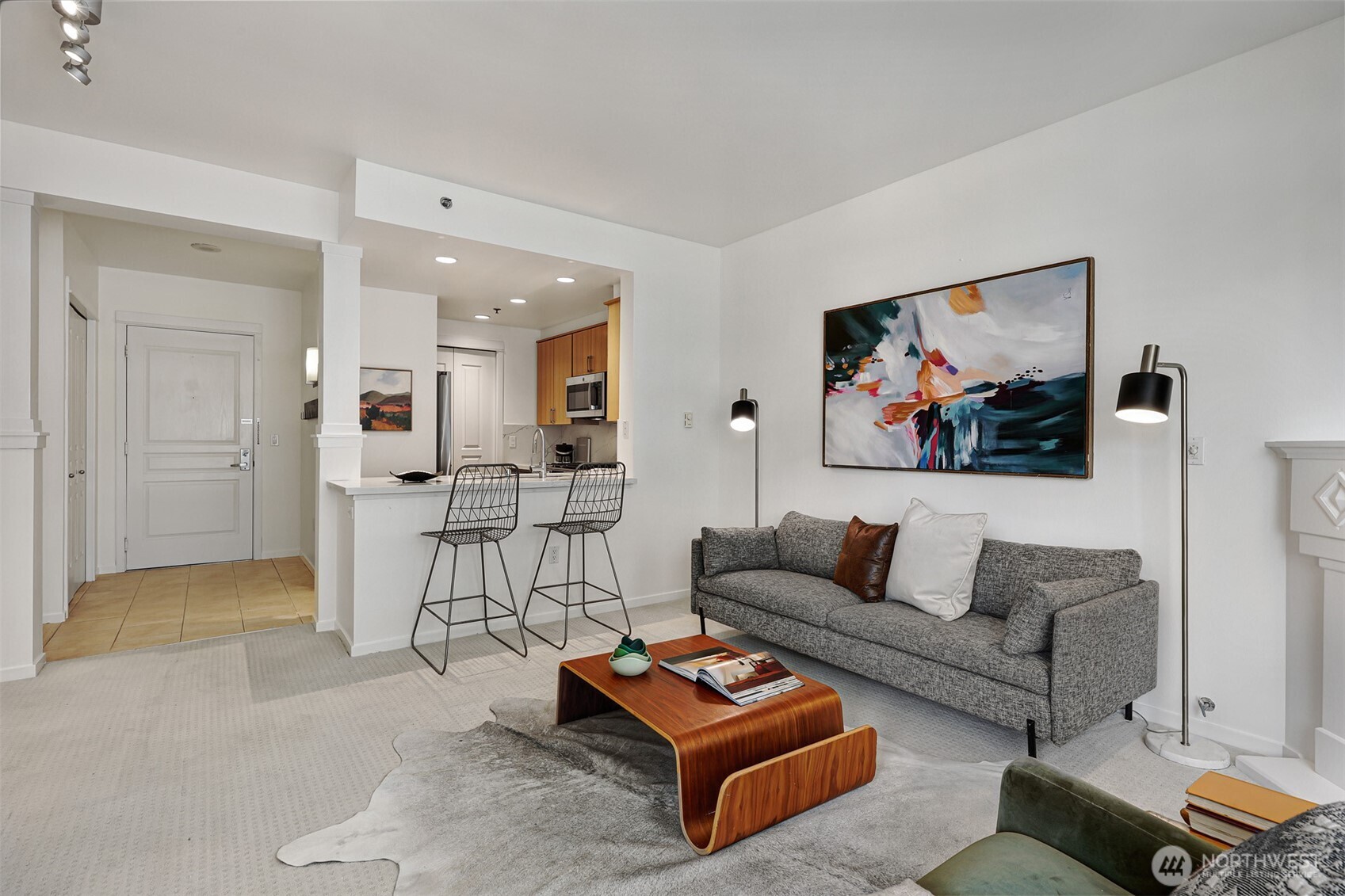 2801 1st Avenue #412, Seattle, WA 98121