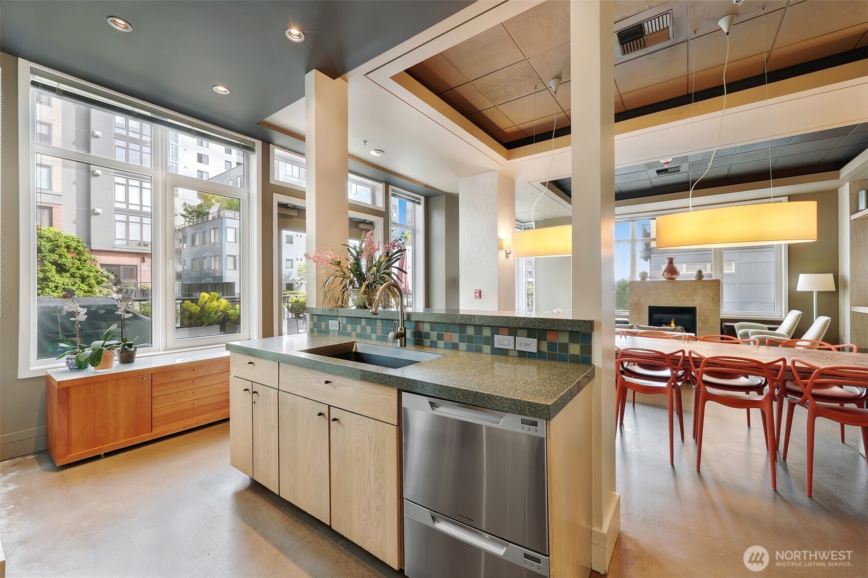 2801 1st Avenue #412, Seattle, WA 98121