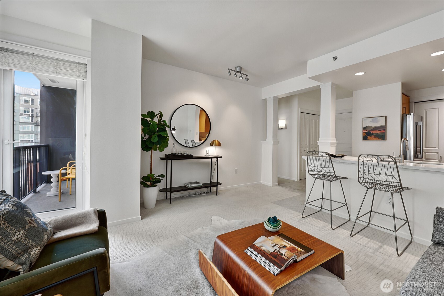 2801 1st Avenue #412, Seattle, WA 98121