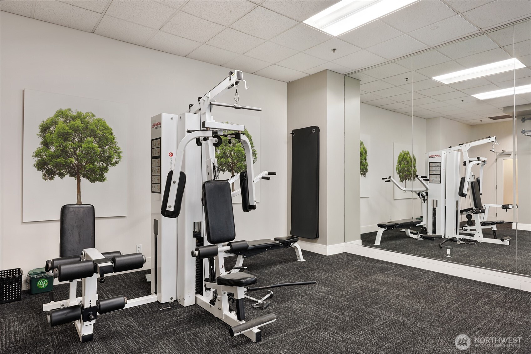 2801 1st Avenue #412, Seattle, WA 98121