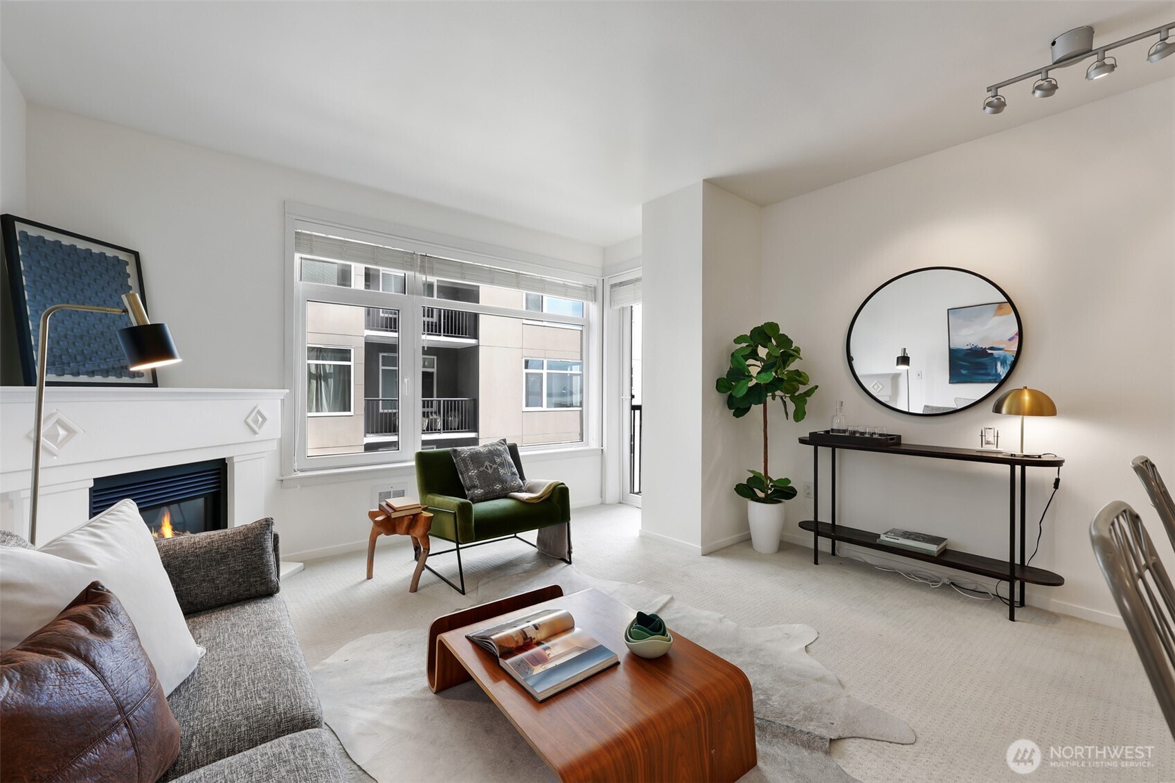 2801 1st Avenue #412, Seattle, WA 98121