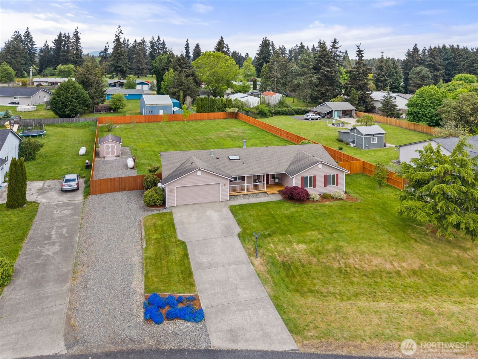 9024 Applegate Loop SW, Rochester, WA 98579
