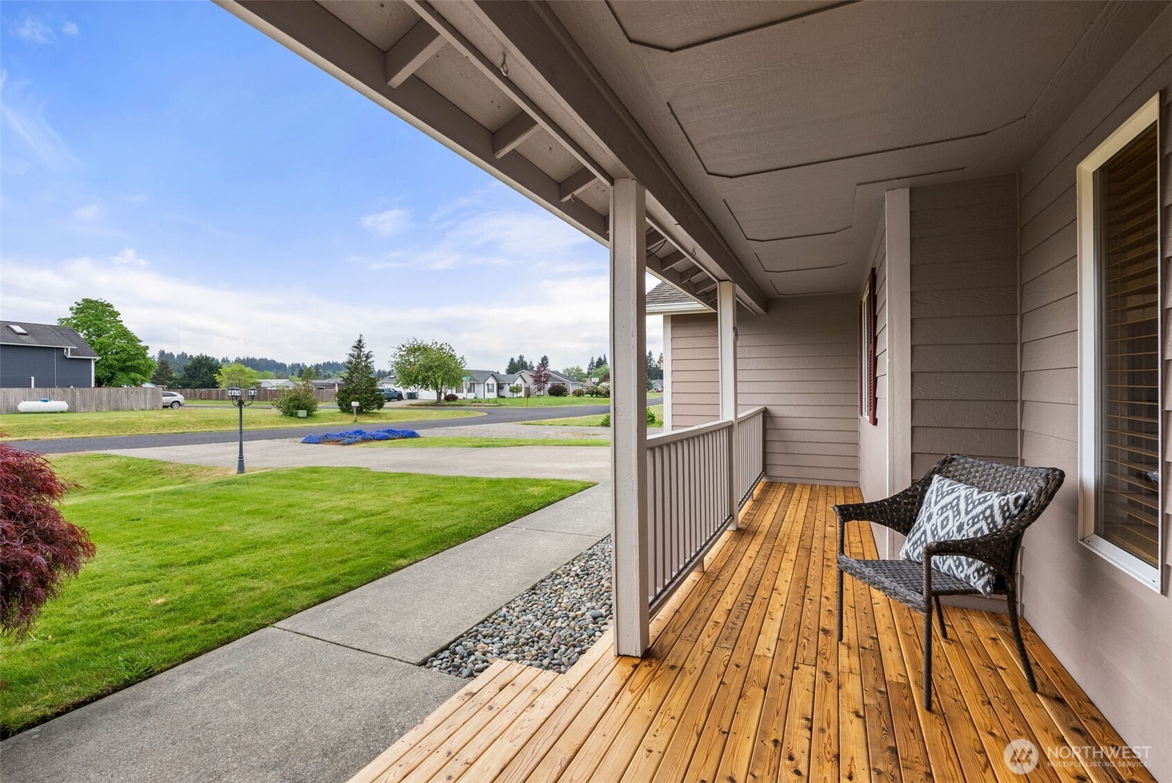 9024 Applegate Loop SW, Rochester, WA 98579