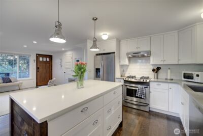 829 207th Avenue NE, Sammamish, WA 98074 - Photo 5