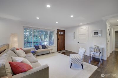829 207th Avenue NE, Sammamish, WA 98074 - Photo 6