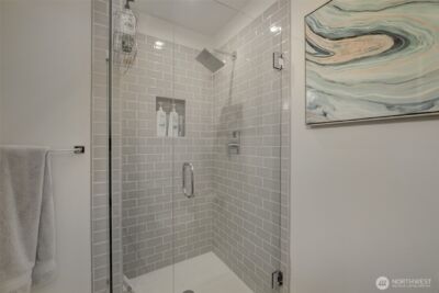 829 207th Avenue NE, Sammamish, WA 98074 - Photo 9