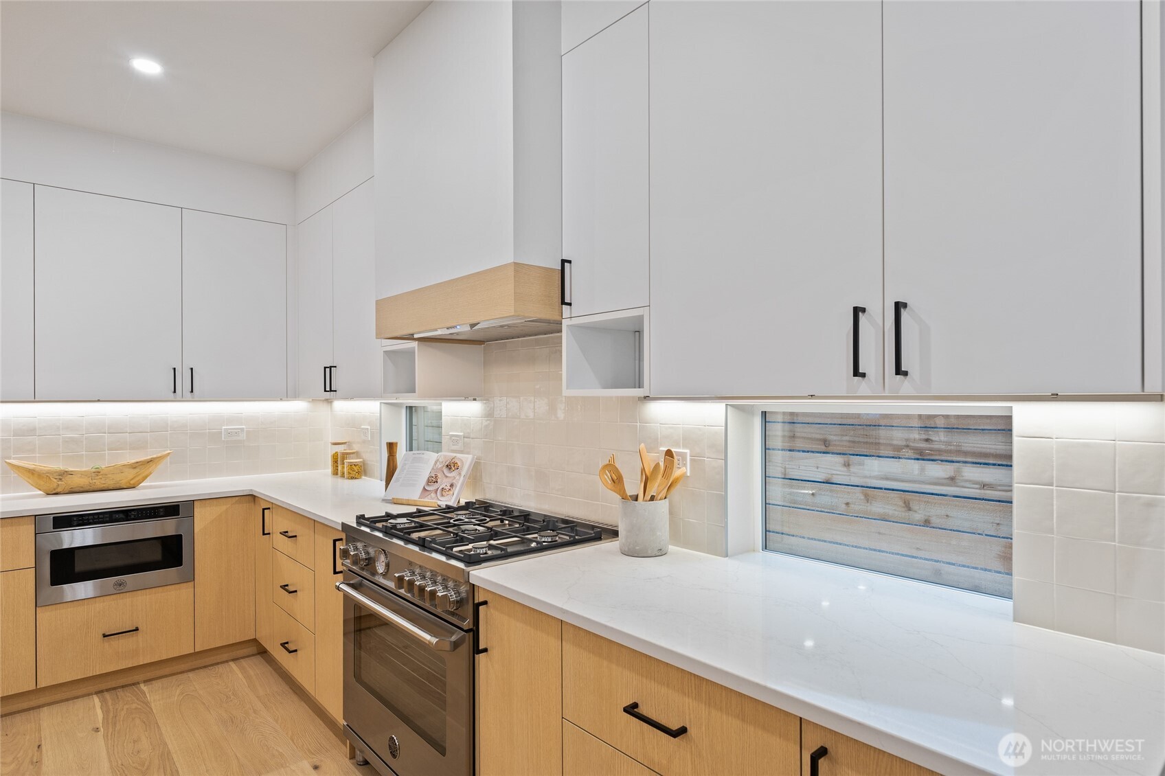 12426 NE 90th Street , Kirkland, WA 98033