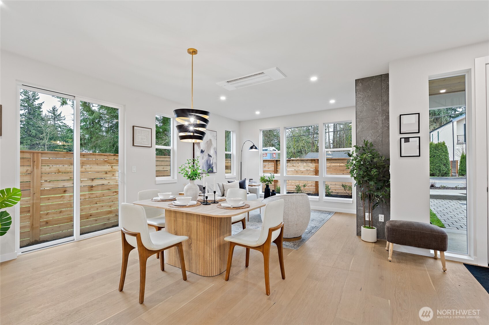 12426 NE 90th Street , Kirkland, WA 98033