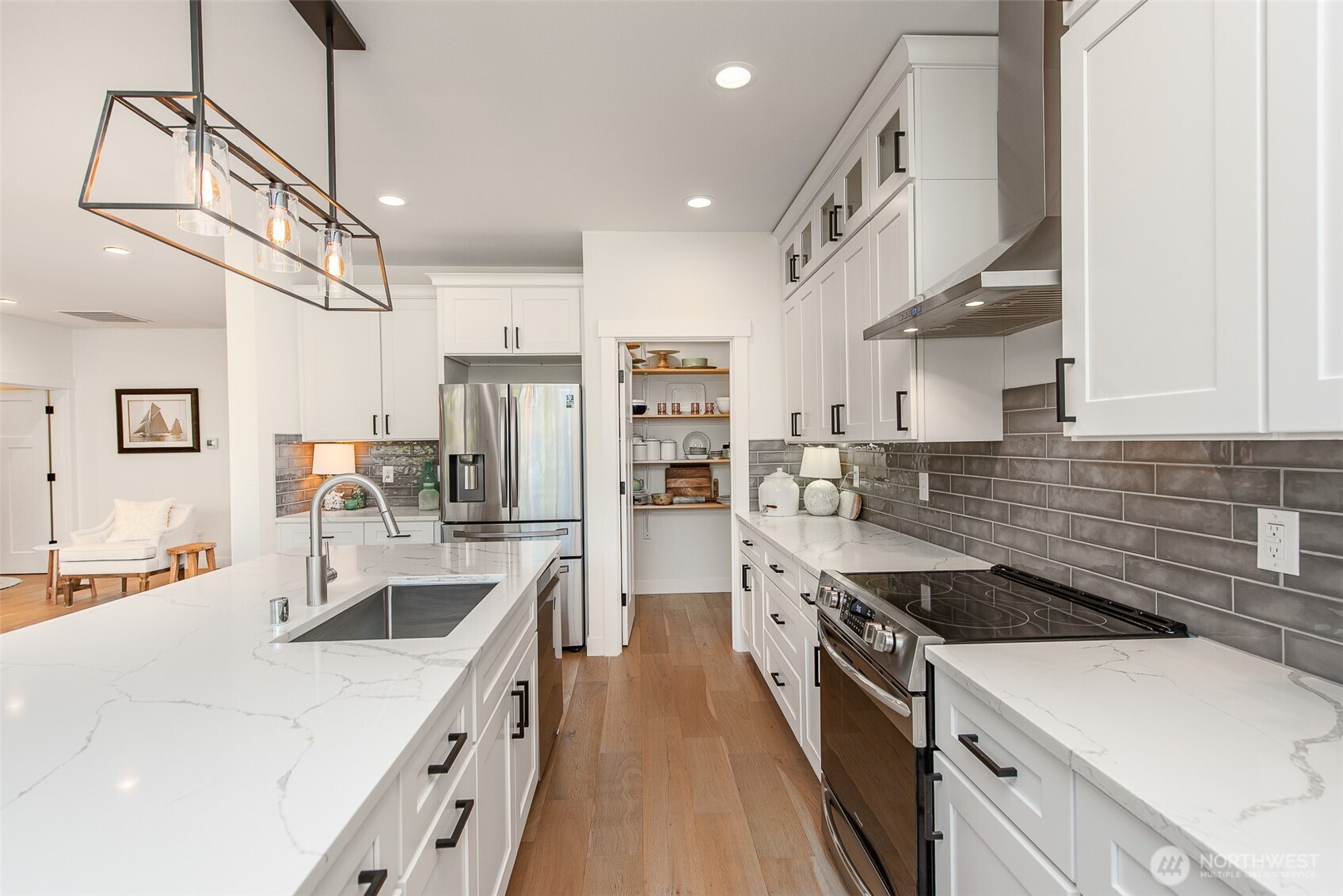 320 Morgison Loop , Sequim, WA 98382