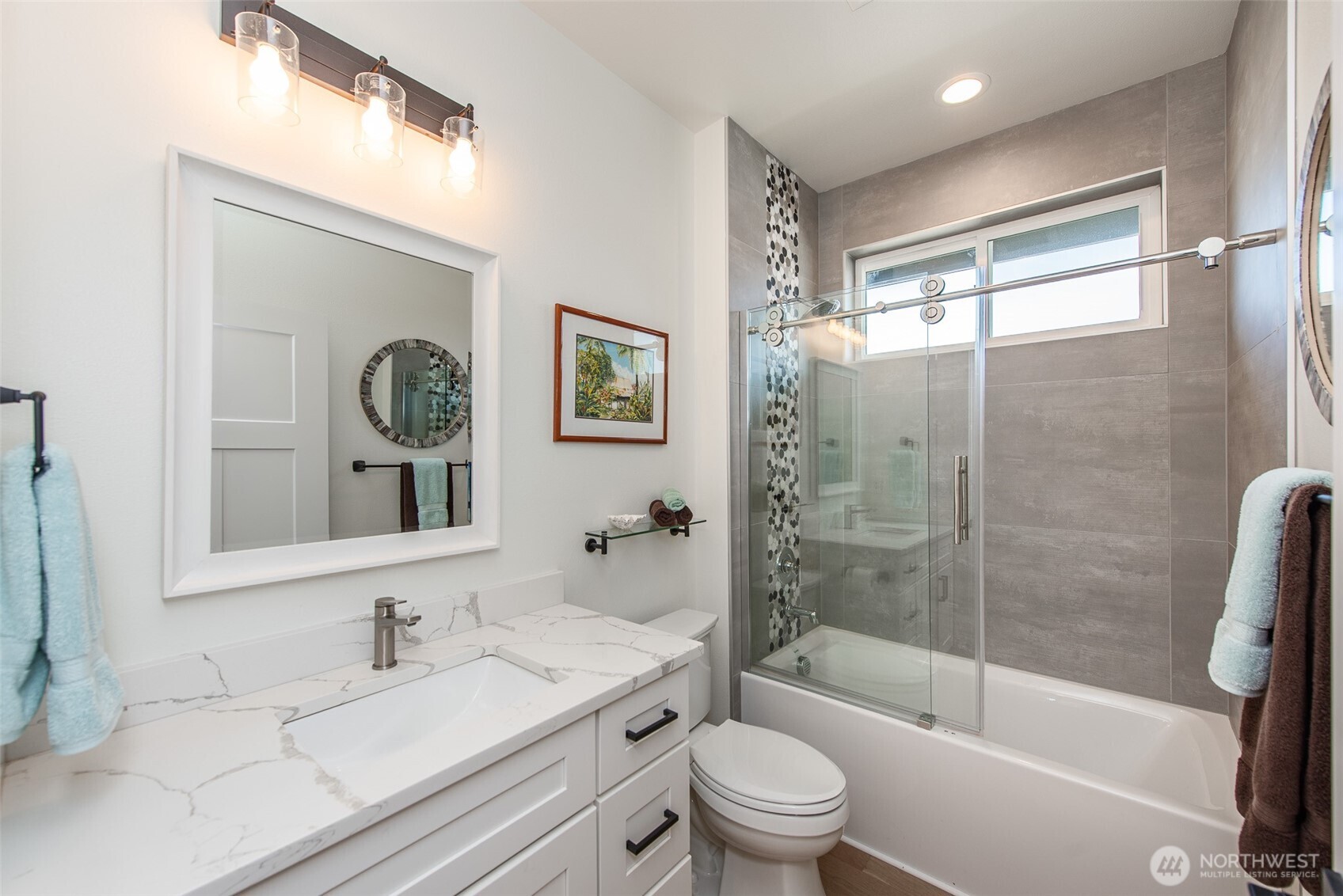 320 Morgison Loop , Sequim, WA 98382