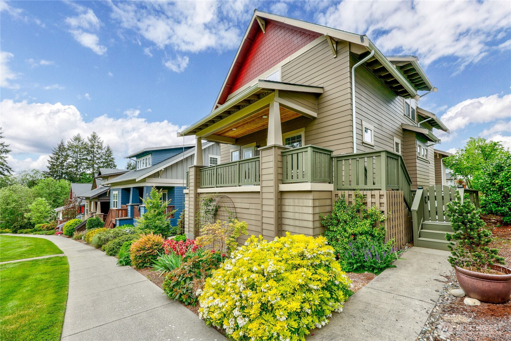 1720 NE Nutkana Way , Poulsbo, WA 98370