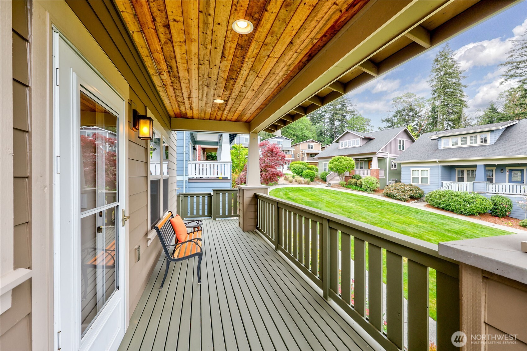 1720 NE Nutkana Way , Poulsbo, WA 98370